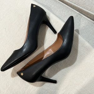 Calvin Klein Heels sz 8.5